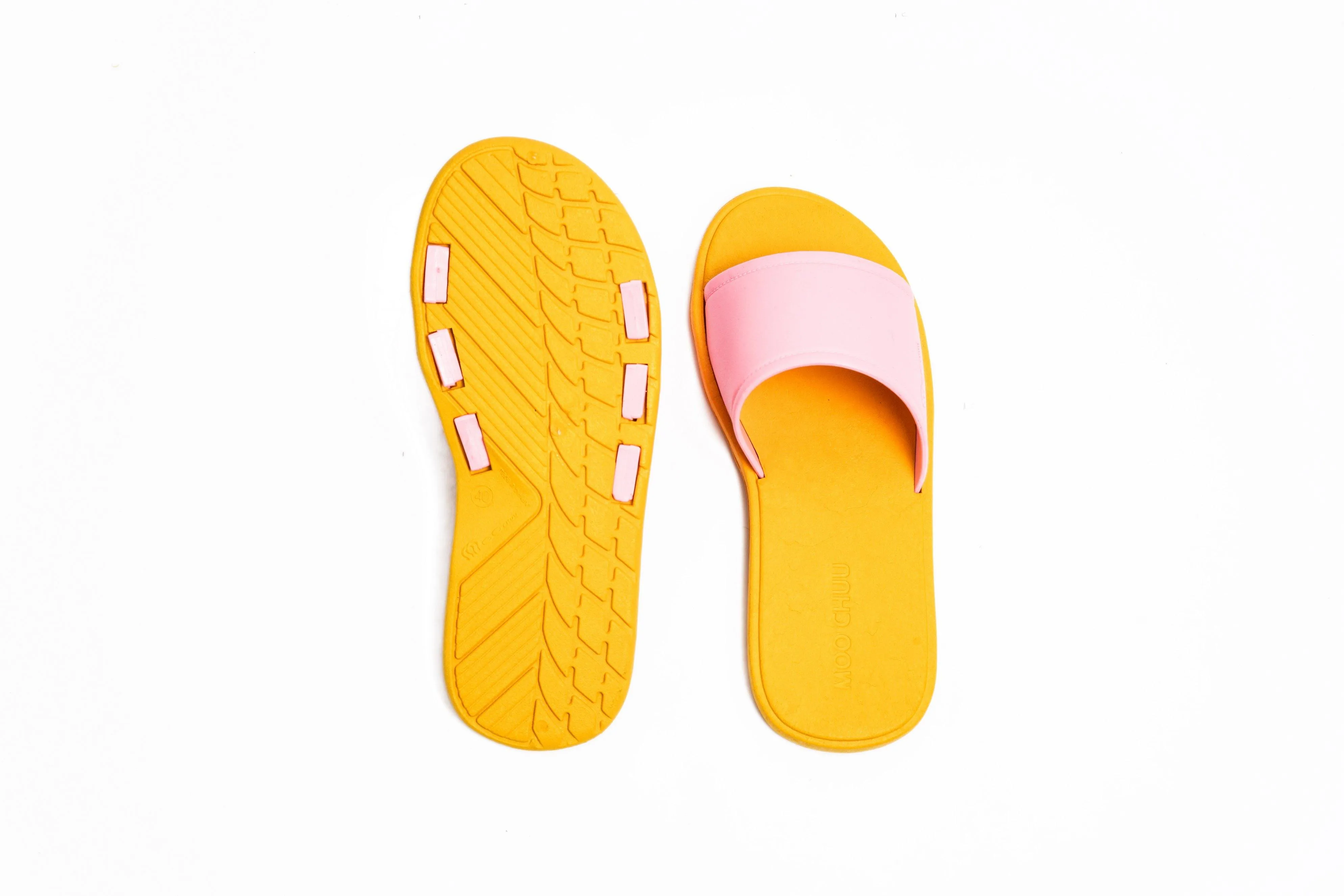 Fluffy Yellow Sole Light Pink Strap