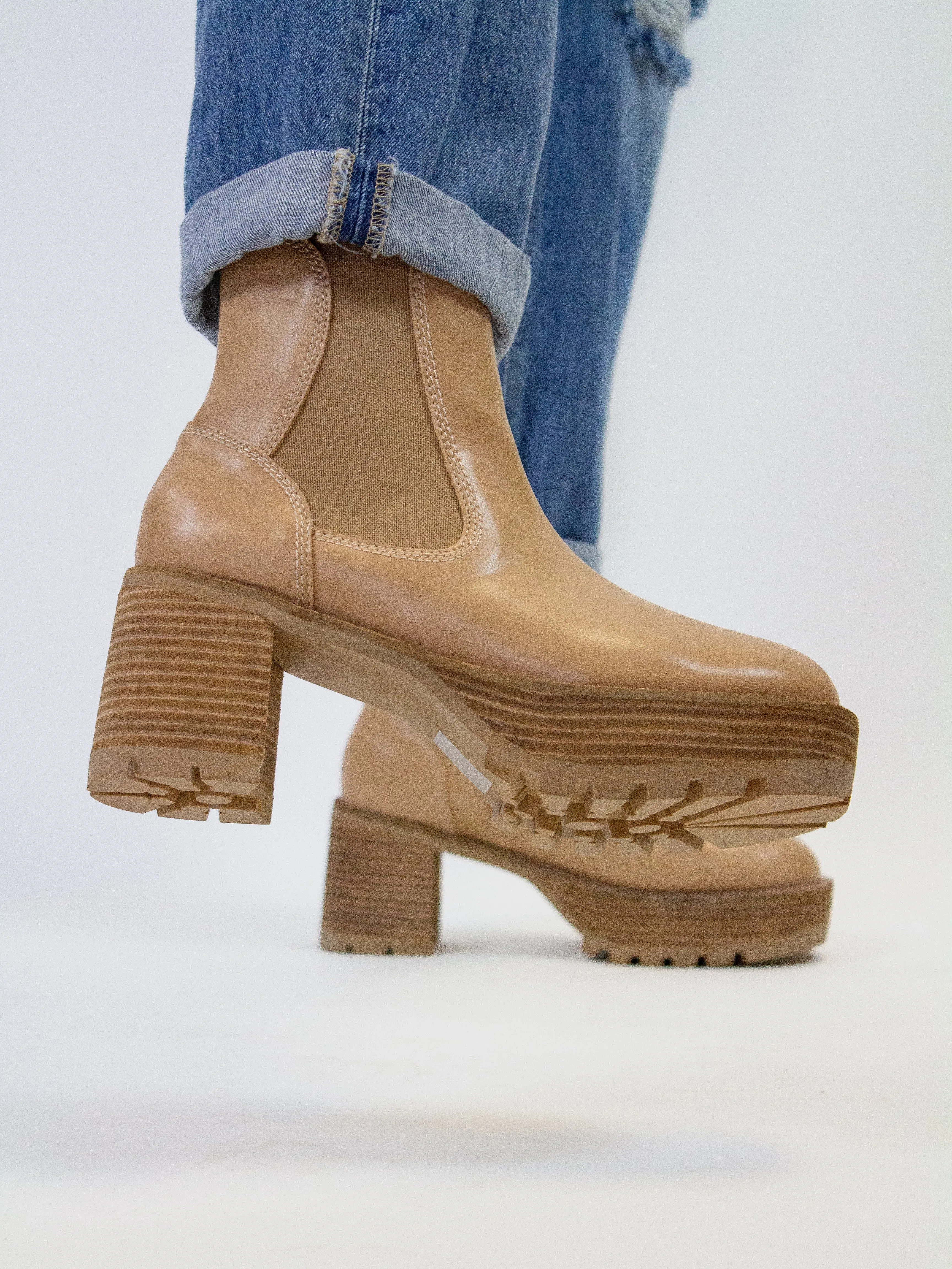 Kingman Platform Boots